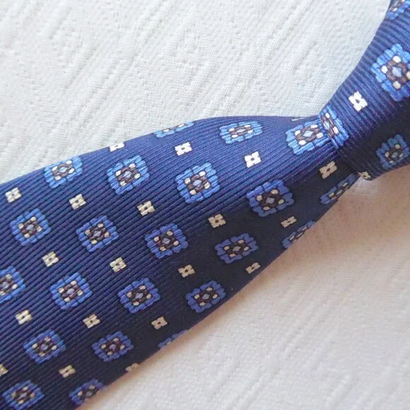Robert Talbott best of class silk tie blue geometric classic